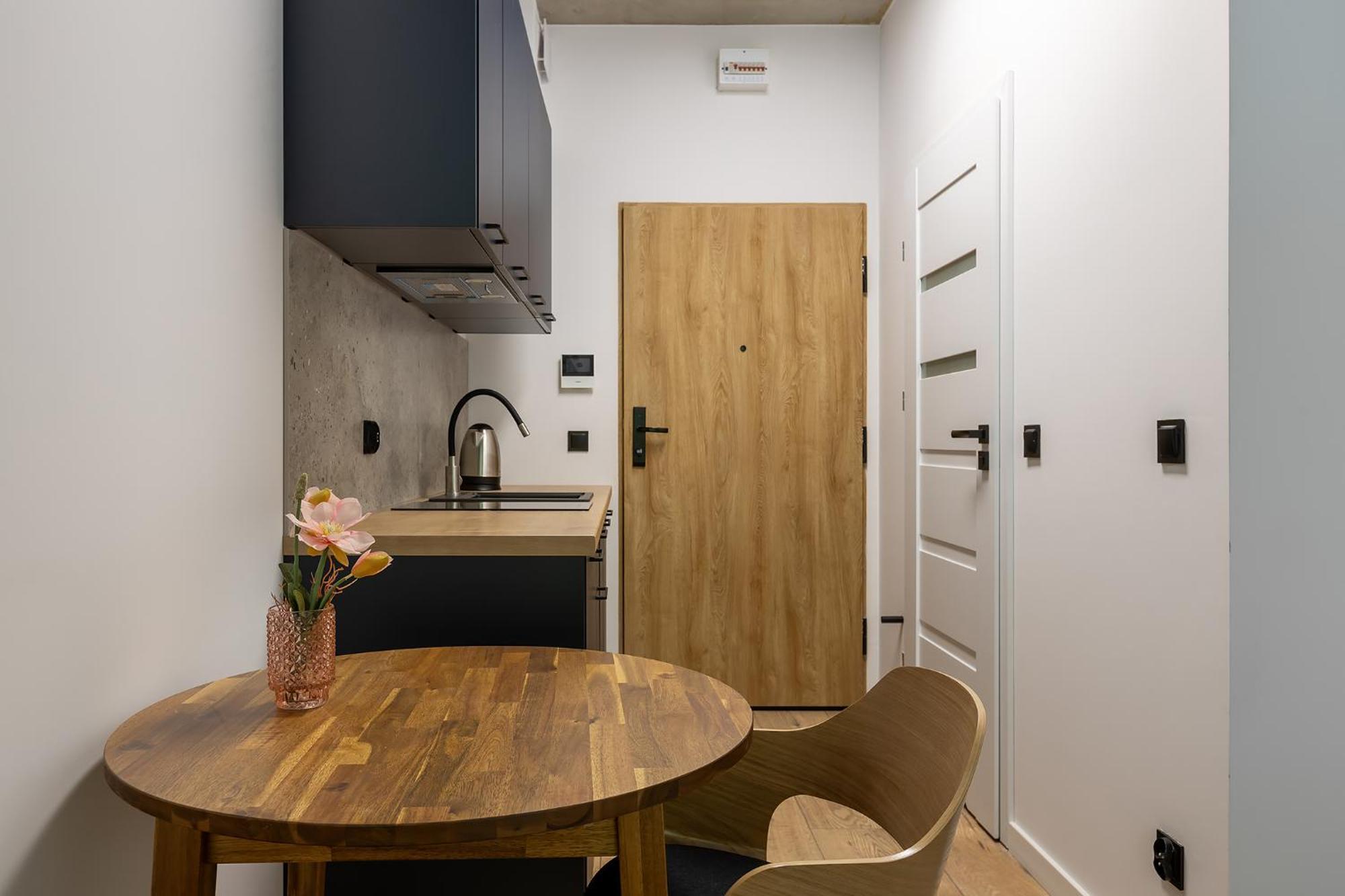 Homewell Lofty Nad Warta Apartment *